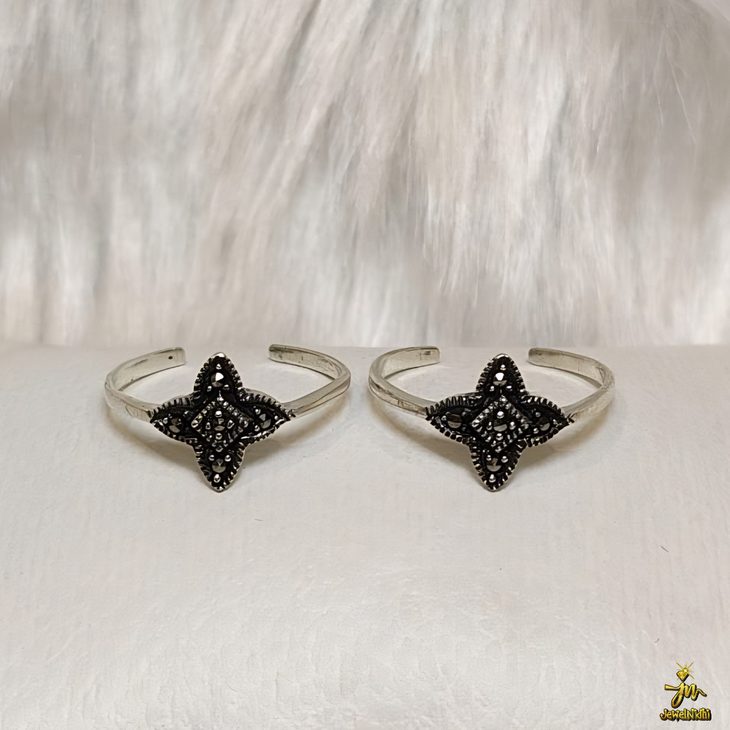 https://www.jewelnidhi.com/img/1778916356XSTR0007.png