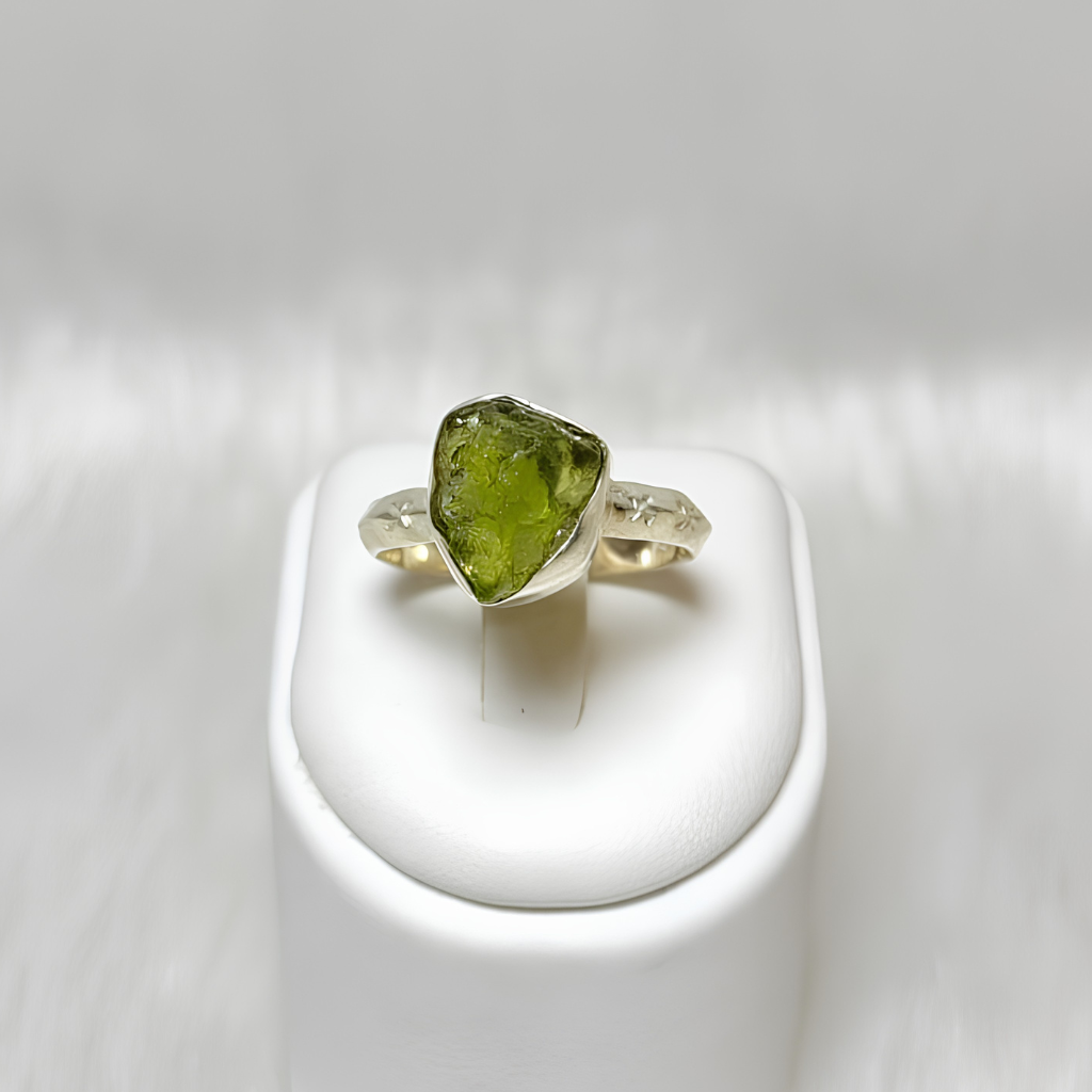 https://www.jewelnidhi.com/img/1781518609XSR00034.png